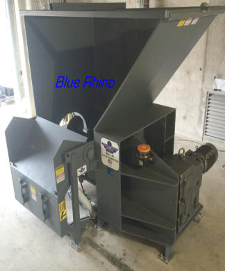 40 hp auger compactor with custom cart tipper